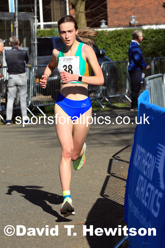 Womens Under-17s 5k, 2022 Northern 12 and 6 Stage Road Relays,  Birkenhead Park, Birkenhead, Wirral.  Photo: David T. Hewitson/Sports for All Pics